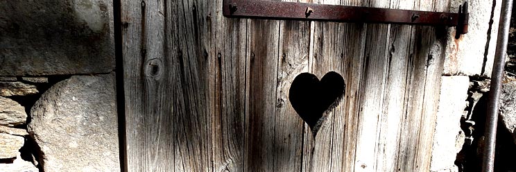 Coeur sur la porte d'une caselle
