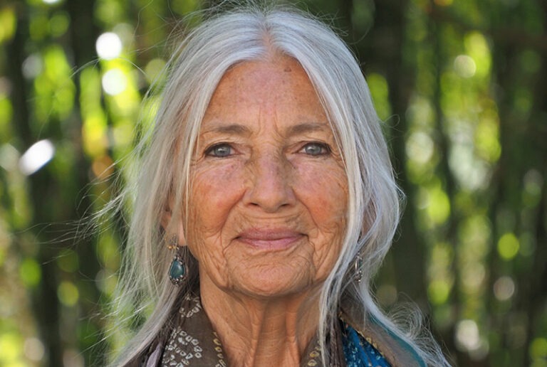 Ganga Mira, portrait